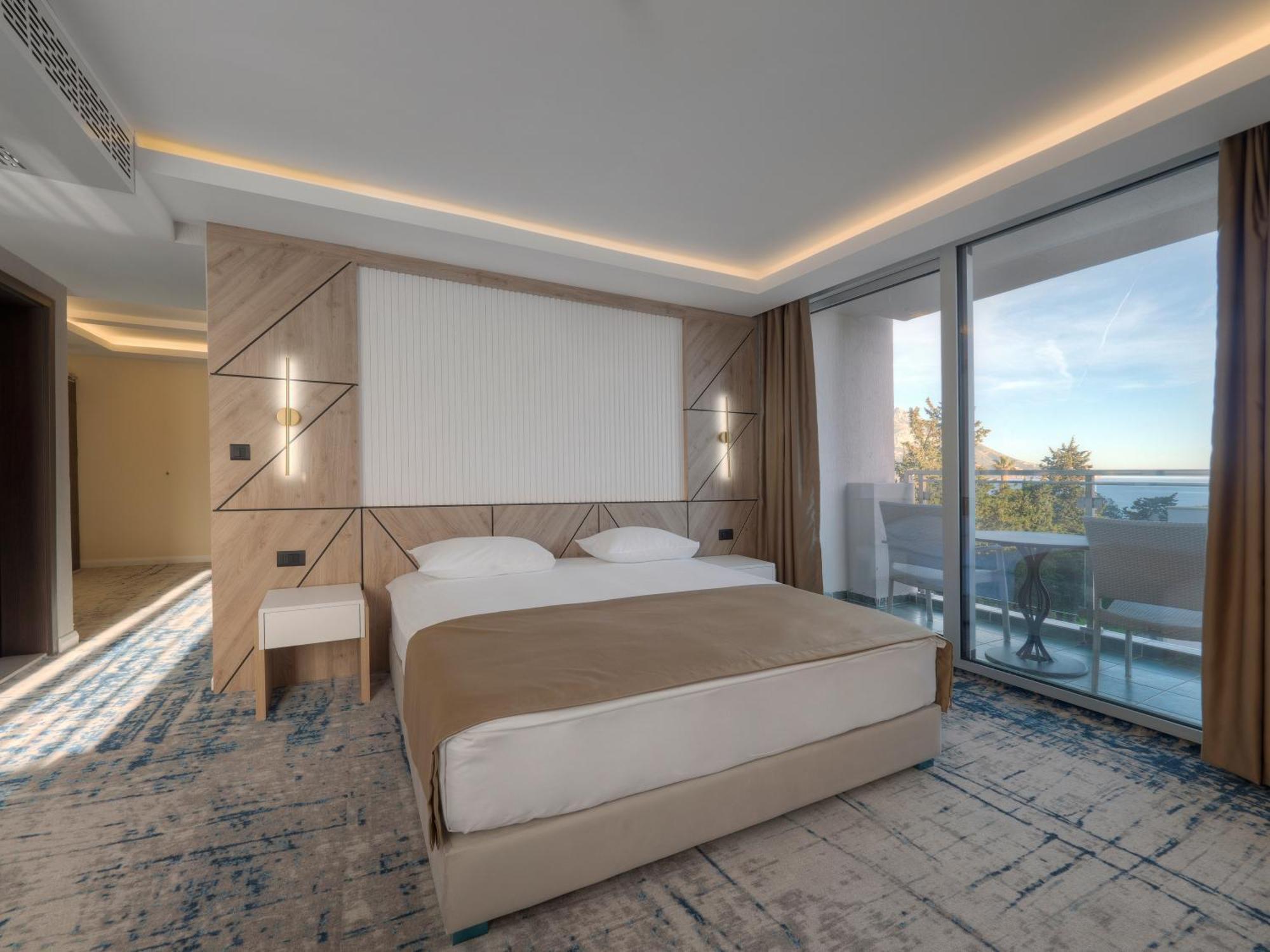 Hotel Tara Becici Будва Экстерьер фото